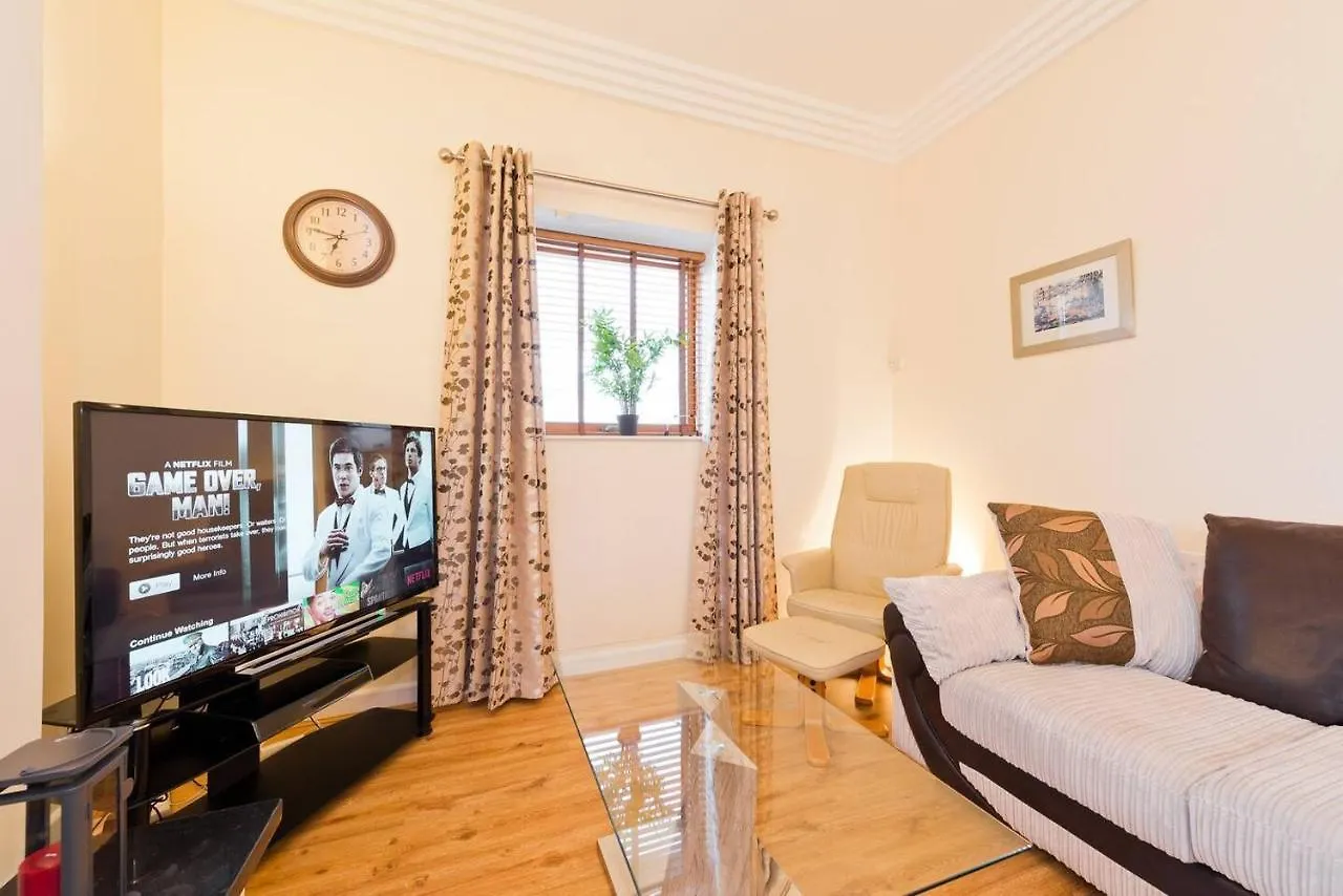 Stunning 3-Bed Apartment In Dublin 1 Ireland
