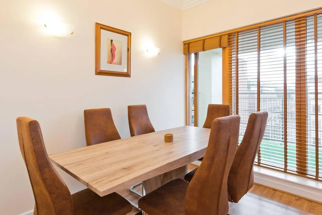 Stunning 3-Bed Apartment In Dublin 1 0*,  Ireland